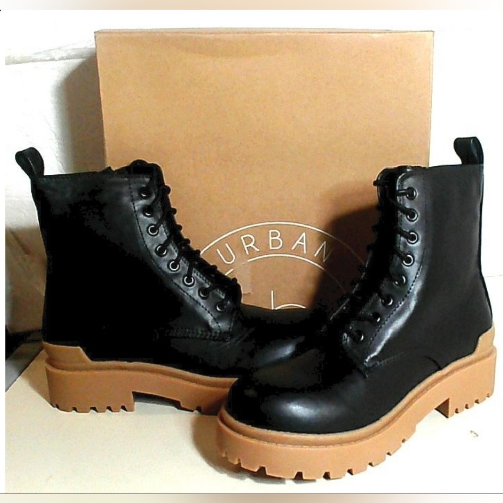 NEW Urban Outfitters Women Brody Boots, Black/Brown sz 10M